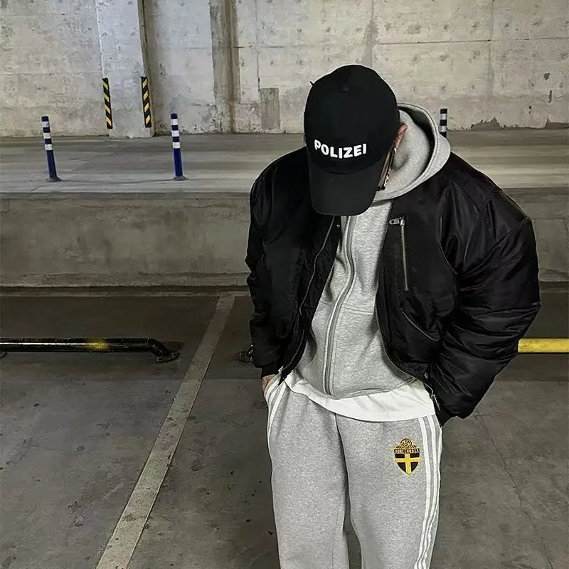 Conjunto de suéter con capucha y cremallera bordada a rayas Retro a la moda, conjunto de dos piezas para hombre, suéter de gran tamaño bordado con capucha a la cadera, conjunto para hombre