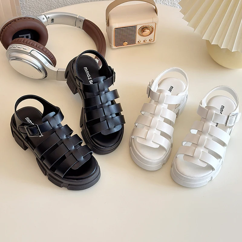 

Elegant Brand Design Strap Sandals Kids Girls Thick Sole Belt Buckle Sandalias Child Summer Platform Gladiator Shoes In White