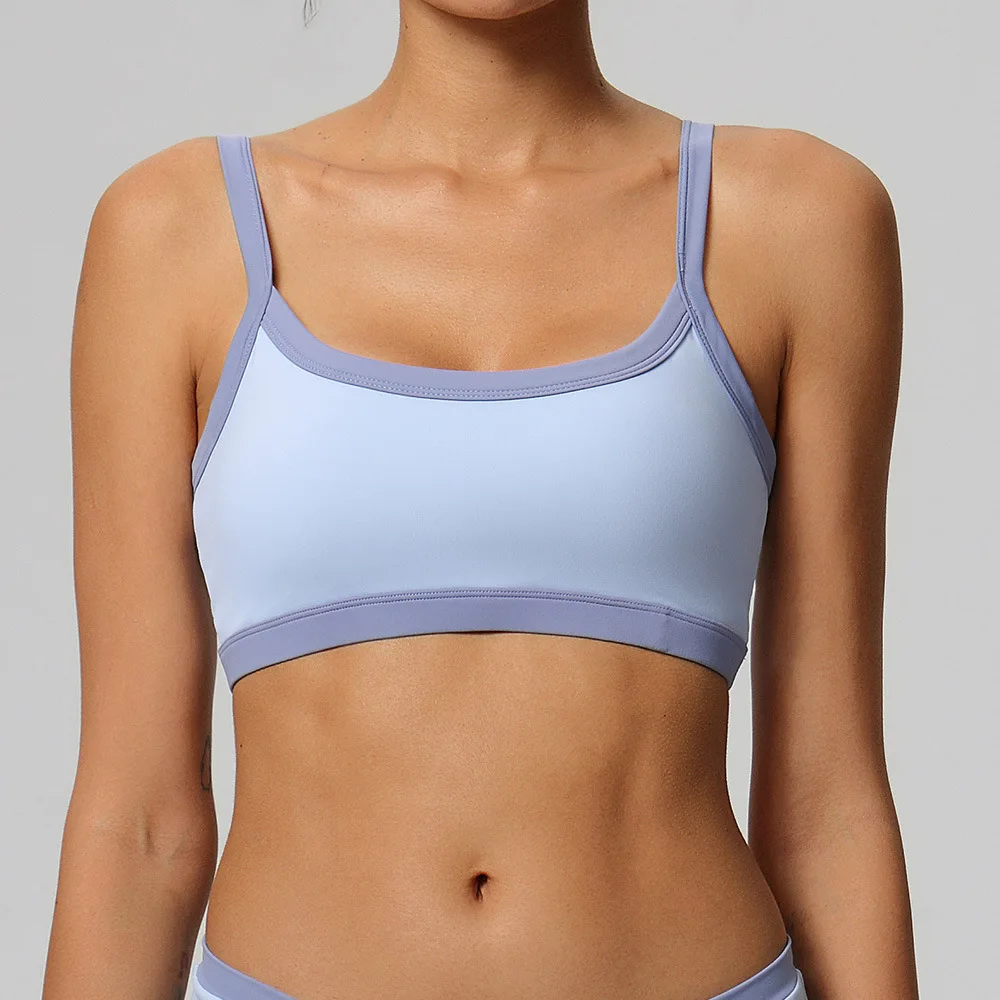 Sujetador deportivo sexy para mujer, con cuello en U, tirantes finos con ribete en contraste, top corto de yoga, sin aros, con relleno, ideal para gimnasio, entrenamiento físico, chaleco de color liso, estilo Y2K.