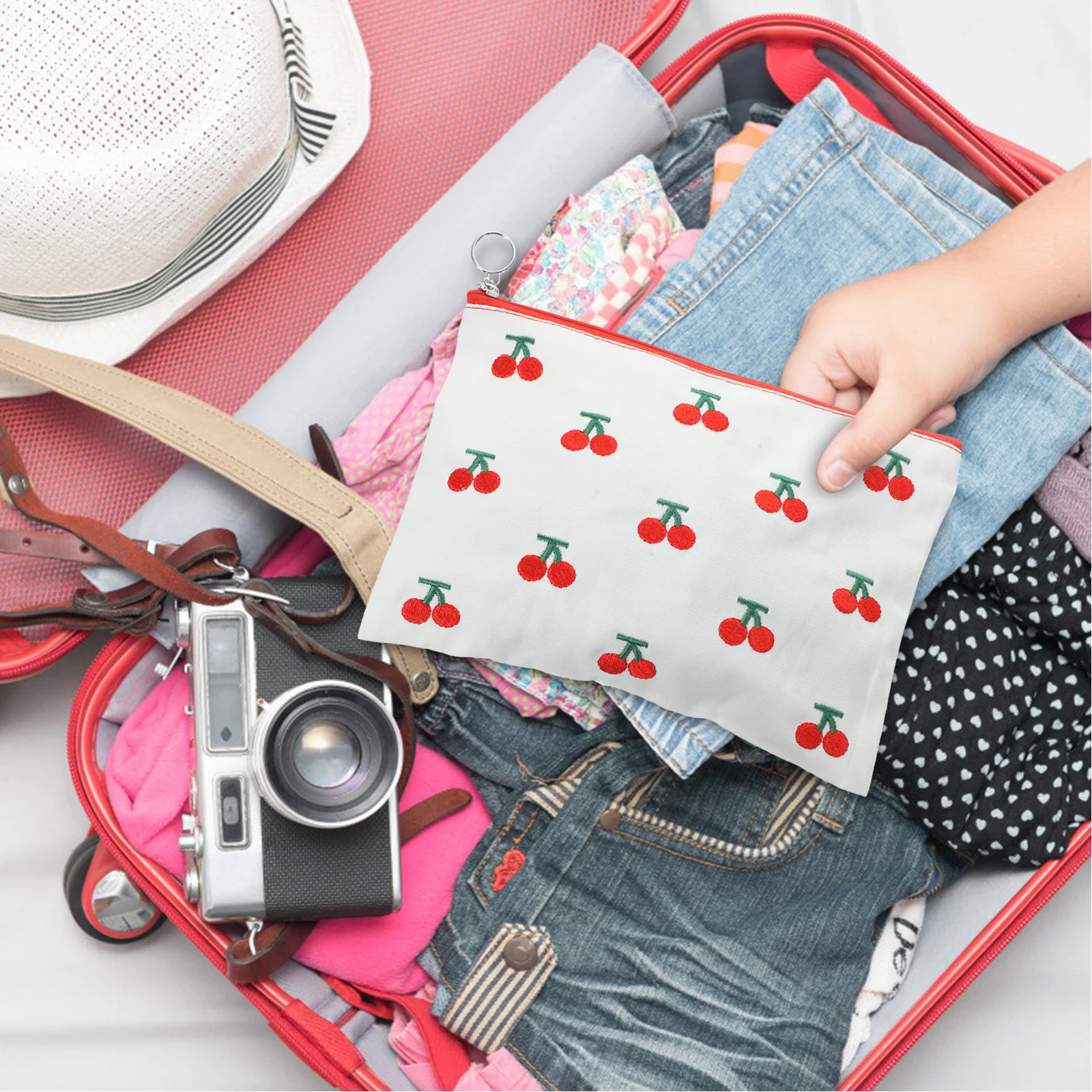 チェリー刺繍クラッチバッグポーチトラベルオーガナイザー女性赤柄収納化粧コインポーチジッパーバッグ
