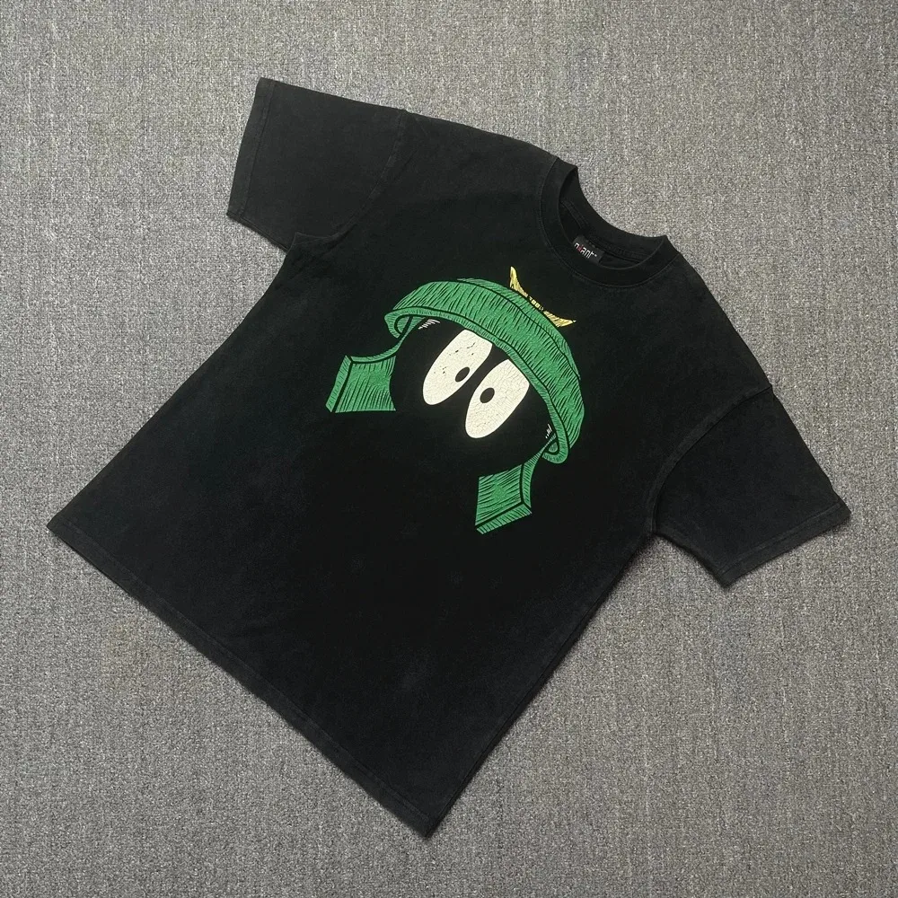 2024 Streetwear Vintage Cartoon Graphic Marvin The Martian Casual Summer Cotton Oversized Short Sleeve Tops for Men Clothing