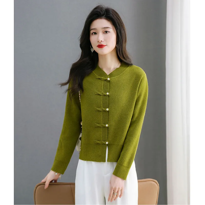 Neue chinesische Strickjacke Damen Frühling Herbst Kleidung neuer kurzer Absatz mit leichtem National Style Buckle Sweater Mantel