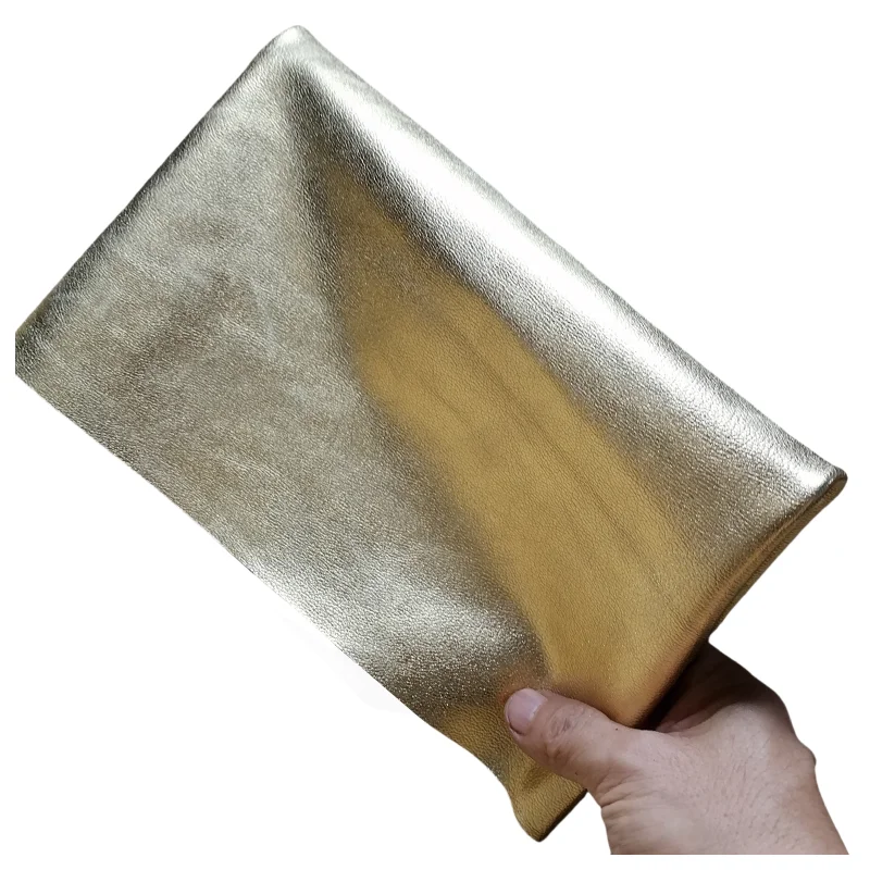 

1.2mm Golden Cowhide. Top-Grain Leather. Genuine Leather Fabric. DIY For Bags By Hand. Full Sheet Cutting