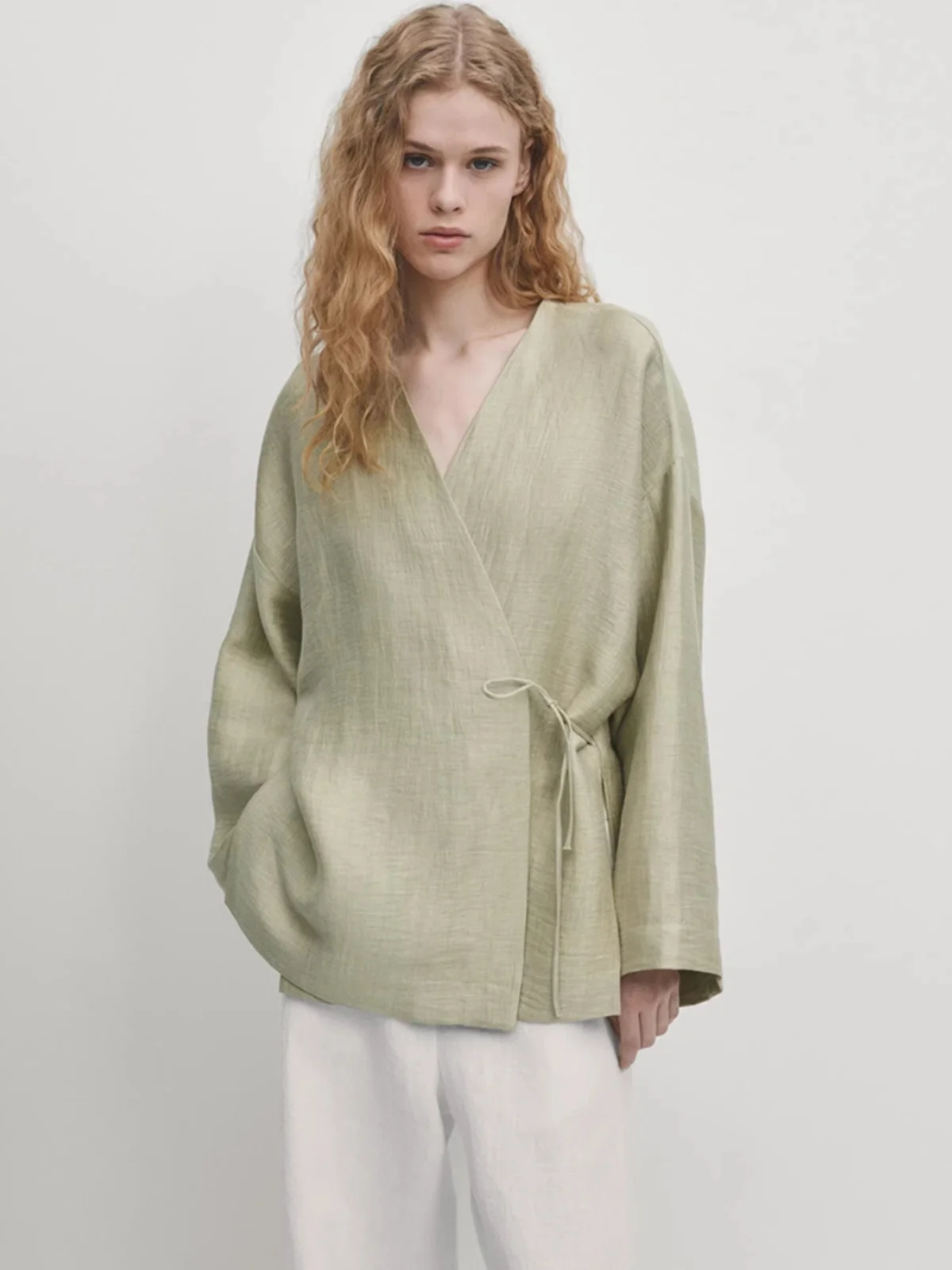 

Новая китайская женская легкая льняная блузка Irt Freeny с поясом и v-образным вырезом Long Sve Commute Simple Straight Cut Blouse