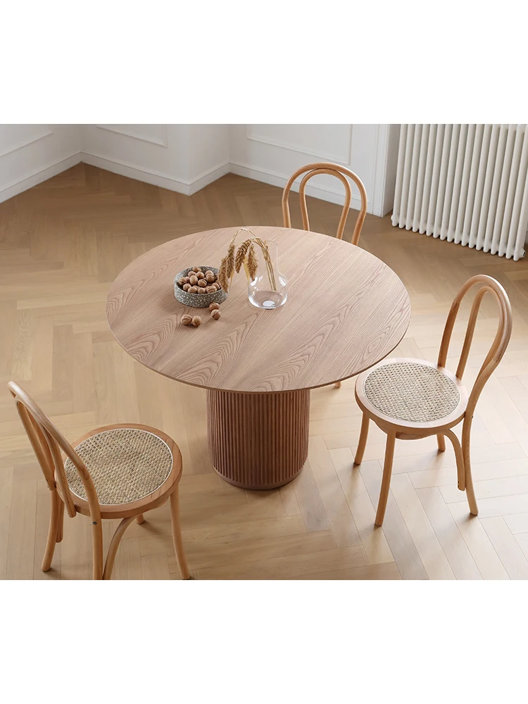 Nordic log dining table leisure negotiation table Roman column small apartment ash solid wood round table