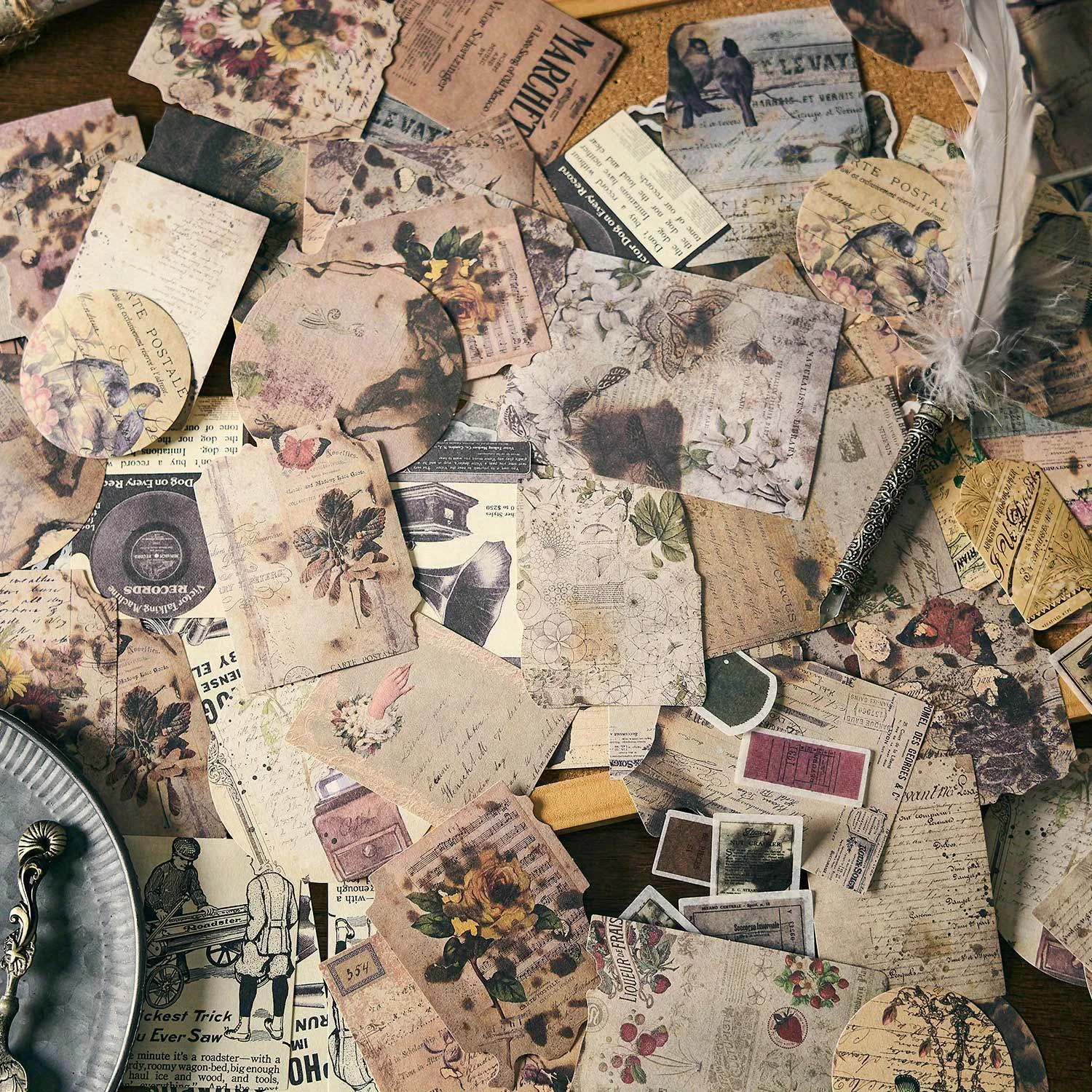 

200pcs/pack Vintage and Ins Style Material Paper Pack with Sticker for Scrapbooking and Journaling Random