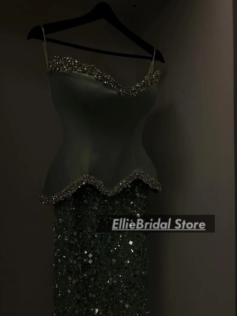 Abiti da sera verde salvia per occasioni speciali Abito da cerimonia nuziale a sirena con paillettes di cristallo Dubai Abito da ballo elegante personalizzato