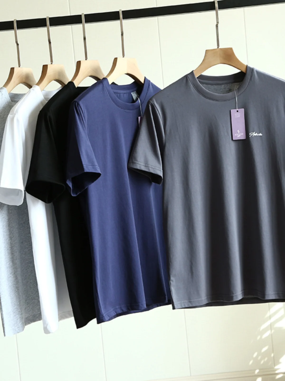 Cooling Technology Fabric T-irt Men's Summer Casual round Ne ort Sve Breathable Comfortable Youth Trendy Top