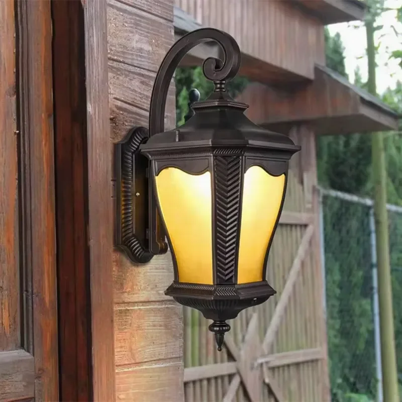 Nordic style square/cylindrical LED outdoor wall light, polycarbonate light transmission cover IP65 waterproof, aluminum
