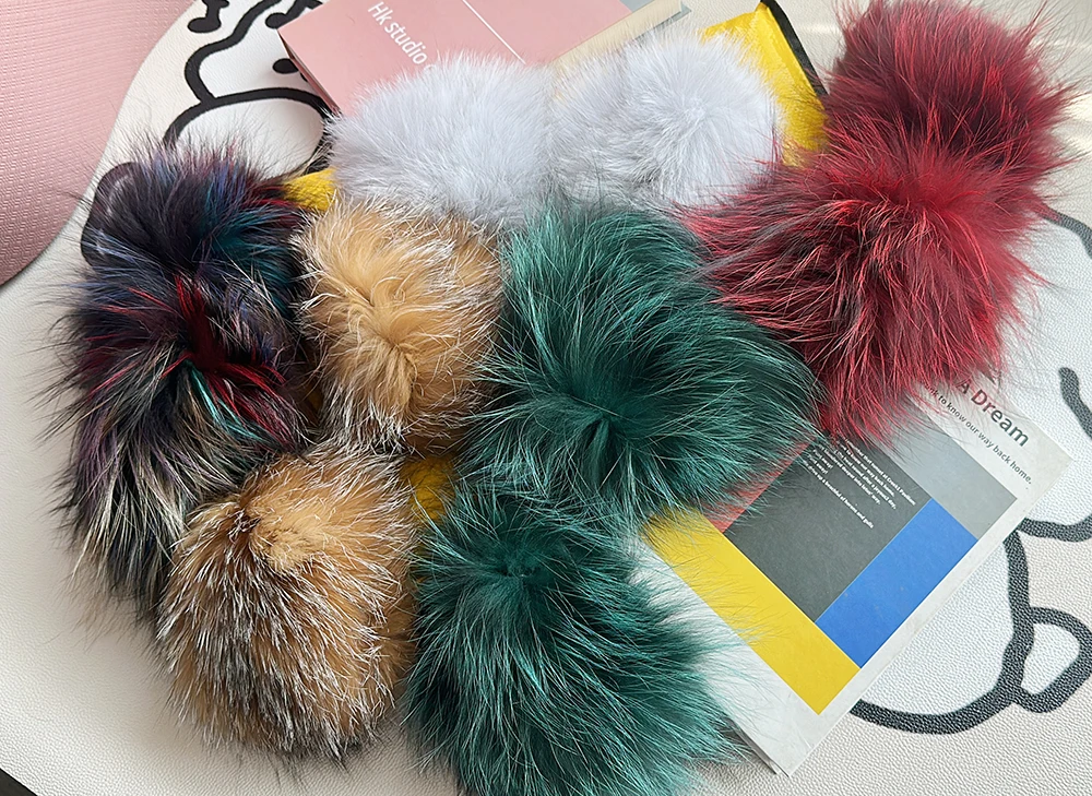 2026 New Style Fox Fur Cuff Arm Warmer Lady Bracelet Real Fur Wristband Glove High Quality Fox fur Cuffs Hot Sale Wrist Warmer