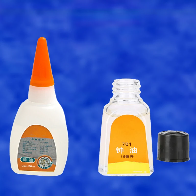 

15/20/30ML 2 Styles Watch Oil Maintenance Cleaning Repair Clock Wristwatch Tool Lubricant Tool For Watchmaker Watch Repair