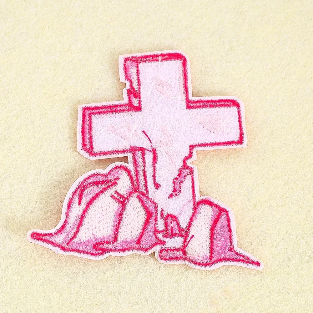 

Pink Three-dimensional Mountain Cross Embroidered Crafts Fabric Stickers Home Apparel Decorations Stitching Patches
