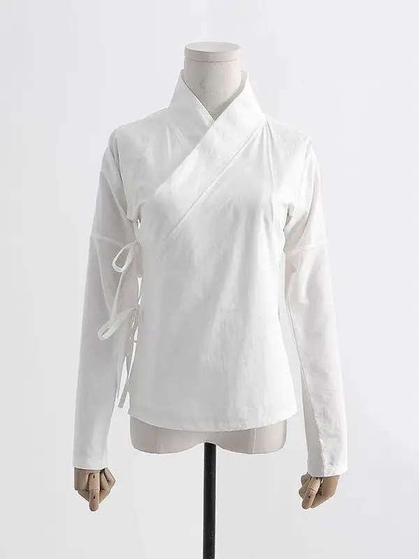 White Traditional Hanfu Inner Shirt round Neck Collar Middle Dress Sleepwear Women's Chinese Cultural Apparel Polyester Fiber
