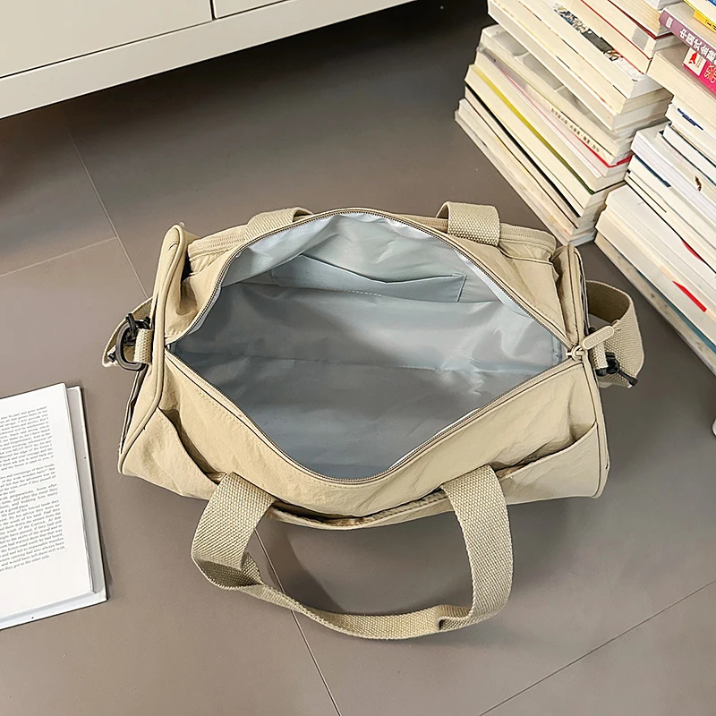 حقيبة كروس كاجوال ذات سعة كبيرة حقائب كتف للسفر للجنسين حقيبة رياضية للياقة البدنية محمولة تحمل حقيبة ظهر عصرية بحمالة