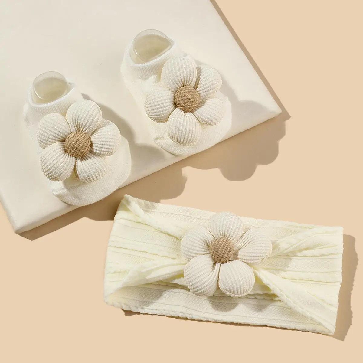 

2 Pcs/Set Baby Girls Headband Socks Set Newborn Girls Cute Flowers Toddler Princess Sock Autumn Infant Hair Accessories Gift