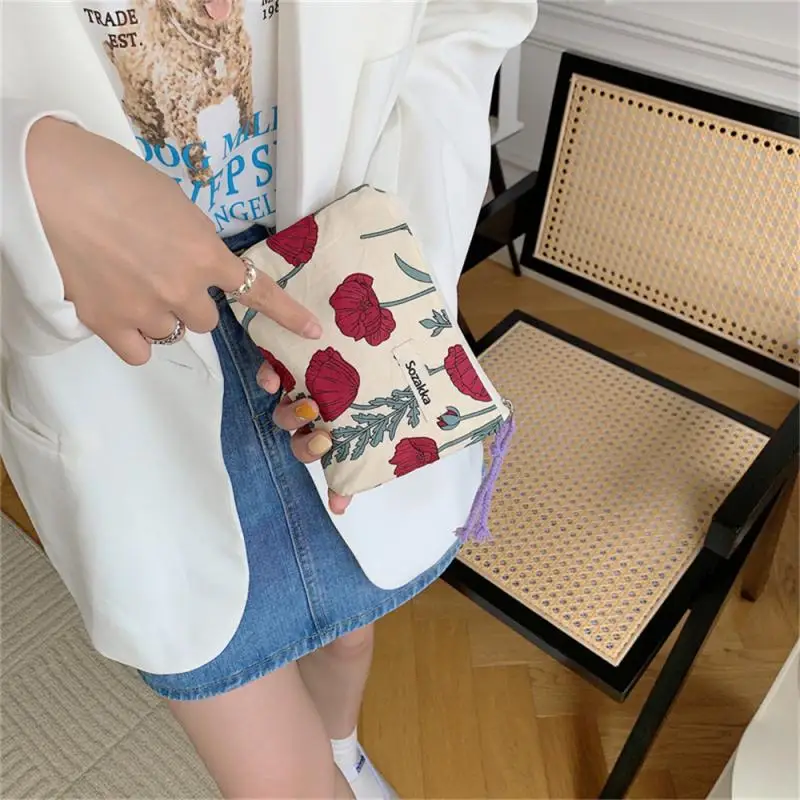 Cute Floral Travel Portable Coin Purse Cosmetic Lipstick Storage Bag Women Makeup Handbags Wallet Organizer Small Pouch Bags