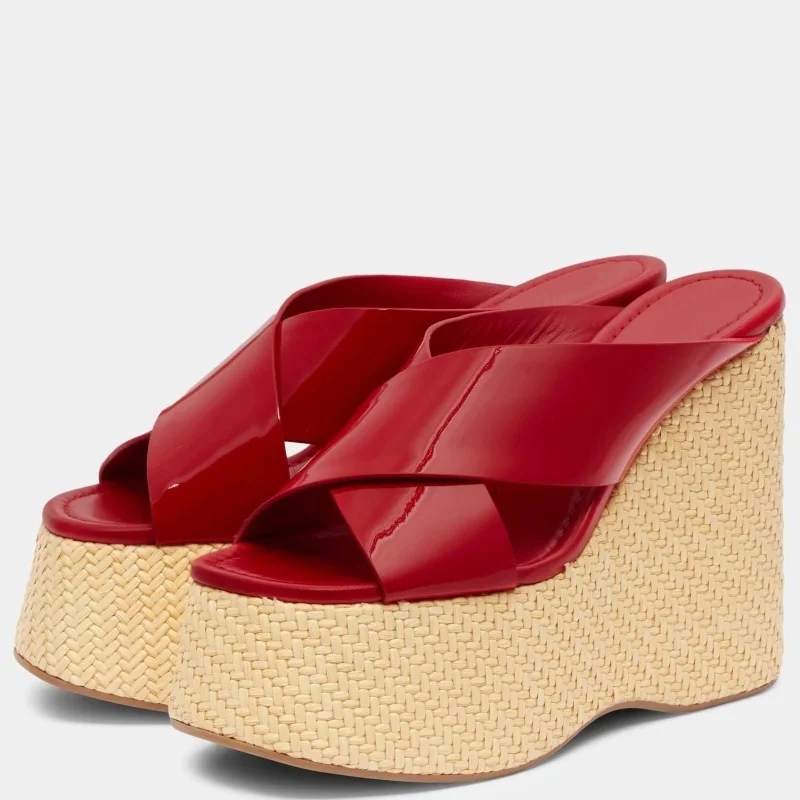 

Новые женские босоножки на танкетке, лето 2023, модные женские туфли-лодочки с открытым носком на траве и толстой подошве, женские тапочки на платформе с круглым носком