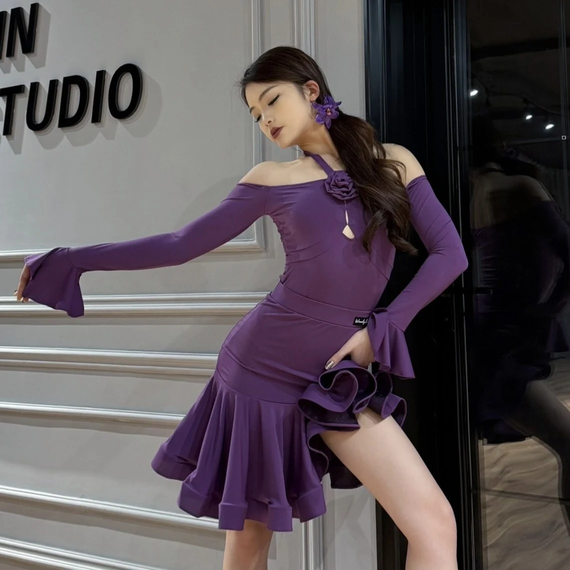 Latin Dance Clothes Women Long Sleeves Halter Neck Bodysuit Tops Fish Bone Skirt Cha Cha Dance Competition Dress Practice Wear view 4