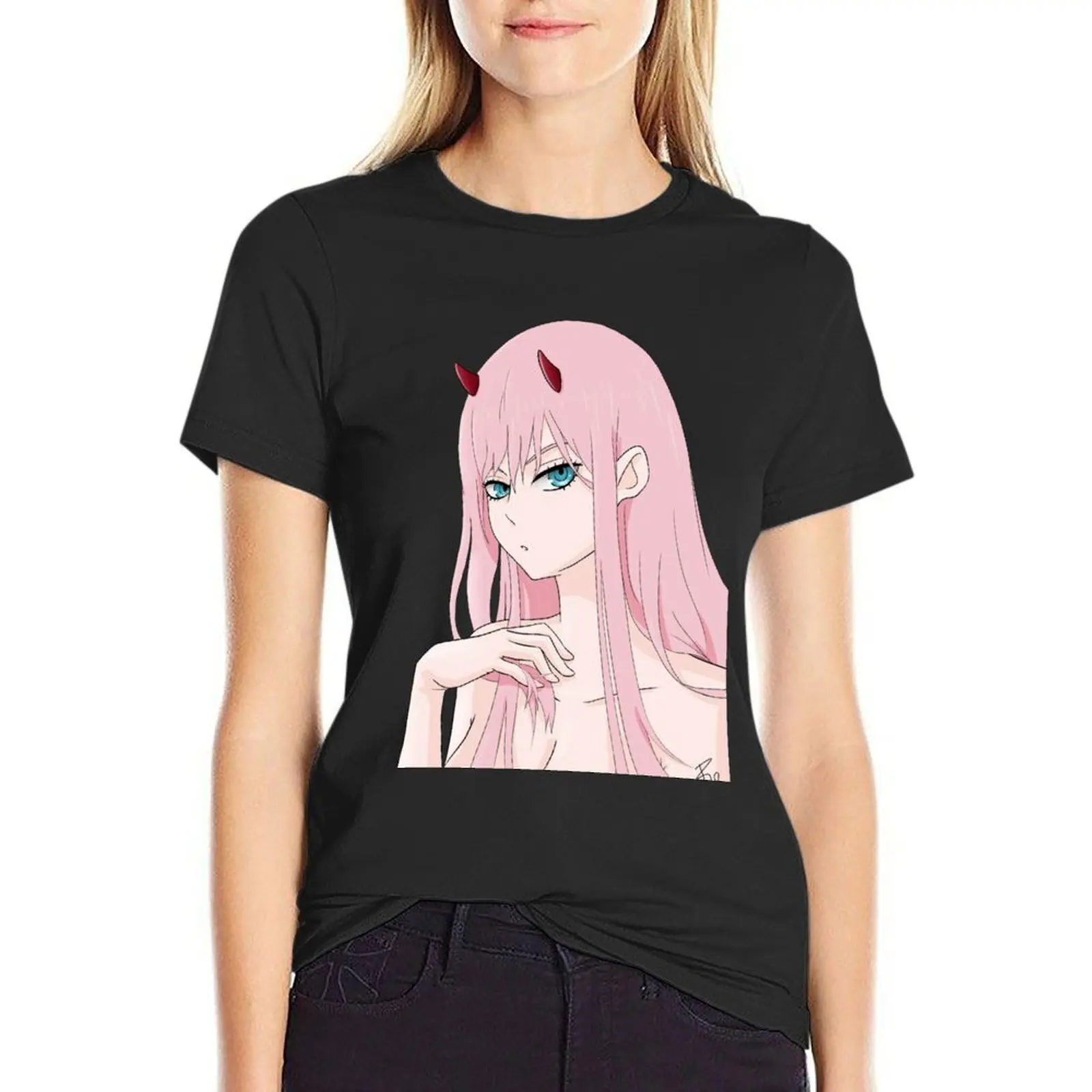 

Zero Two - Darling in the Franxx T-Shirt anime heavyweights Short sleeve tee sweat Woman clothing