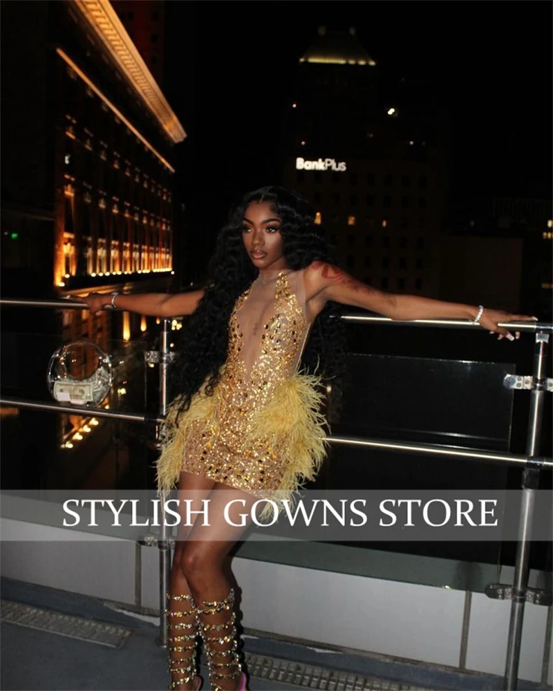 Gold O Neck Short Prom Dress For Black Girls 2024 Beaded Crystal Evening Gown Birthday Party Gowns Feathers Mermaid Customized