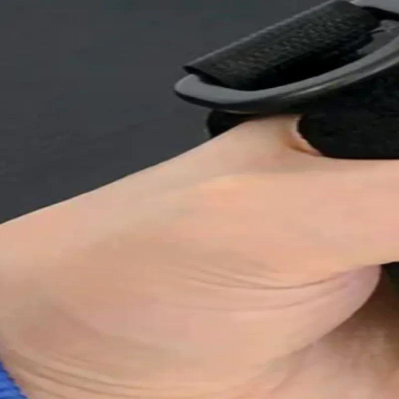 

Держатели для посуды, ручные ремни, помощь в кормлении еды, удерживающие столовые приборы, нейлоновый вспомогательный ремень для слабых захватов, столовые приборы для пожилых людей