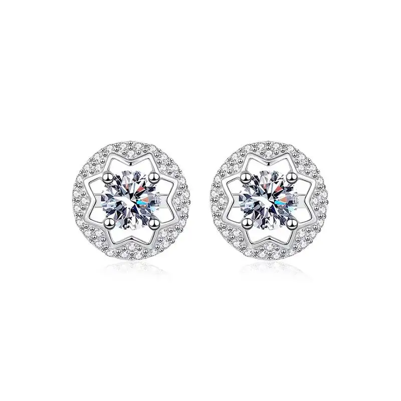 

Heart Six Prong 50 Point Moissanite Stud Earrings S925 Sterling Silver Light Luxury Versatile Women Earrings Factory Direct