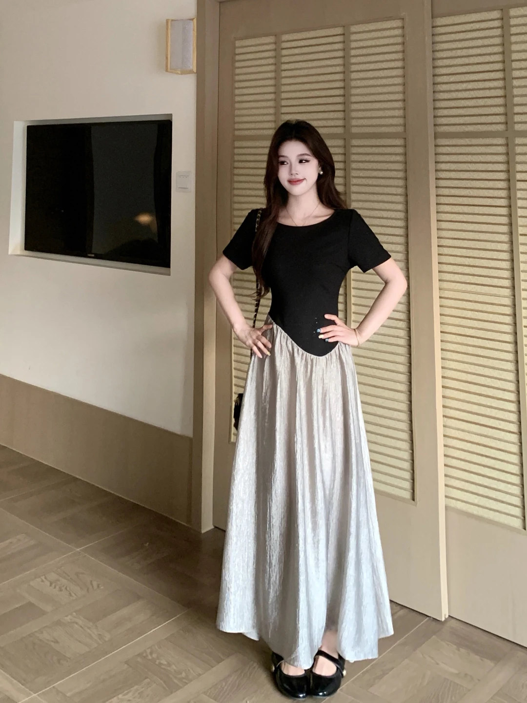 

Slimming Shiny Color Block Hepburn Style Summer Fashion Long Dress Korean Version High Waist A-Line Skirt Short Sleeve Dress