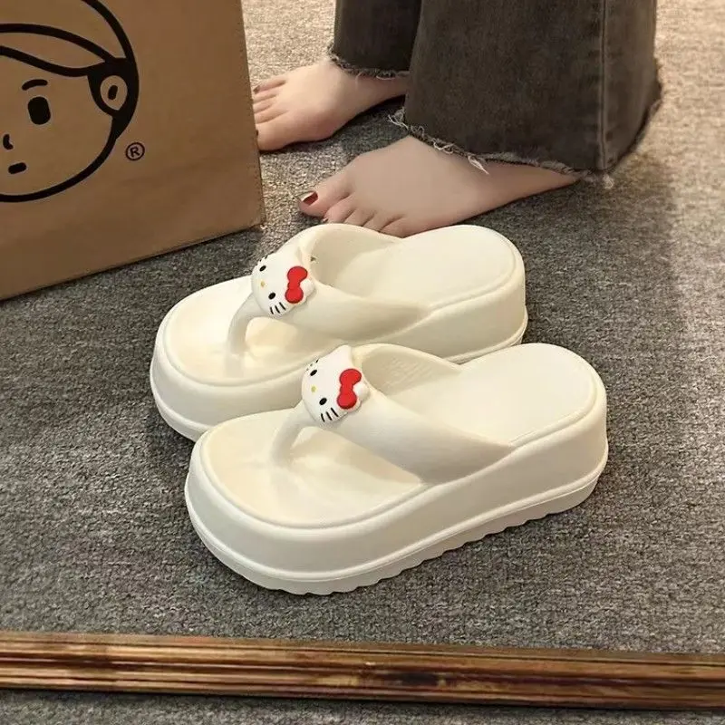 Śliczne dziewczęce serce kotek o bardzo grubej podeszwie z dziurami w ścianie damskie pantofle z grubą podeszwą na lato