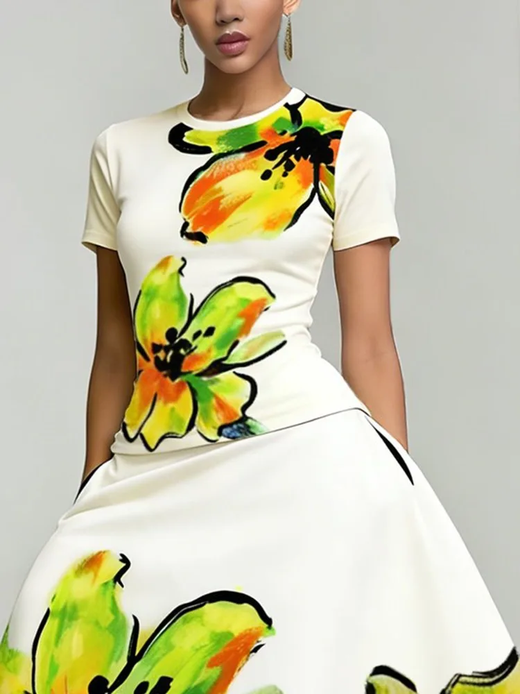 Yeezzi Women's Elegant Floral Printed Round-Neck T-Shirt 2026 New Short Sleeves Slim Fit Casual Tees Female Matching Tops
