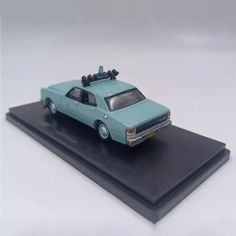 Diecast 1:64 Scale 1970 Ford XW V8 Sedan Simulation Alloy Car Model Decoration Collection Toy Gift Decration Souvenir