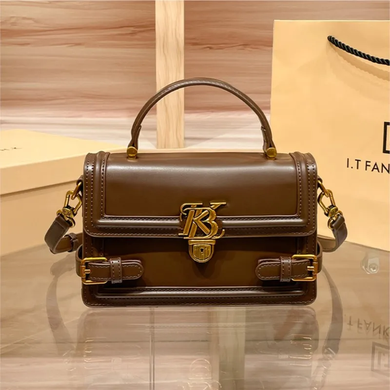 

Легкая роскошная брендовая сумка на осень и зиму 2023 года, дизайнерская элитная сумка через плечо на одно плечо, модная.