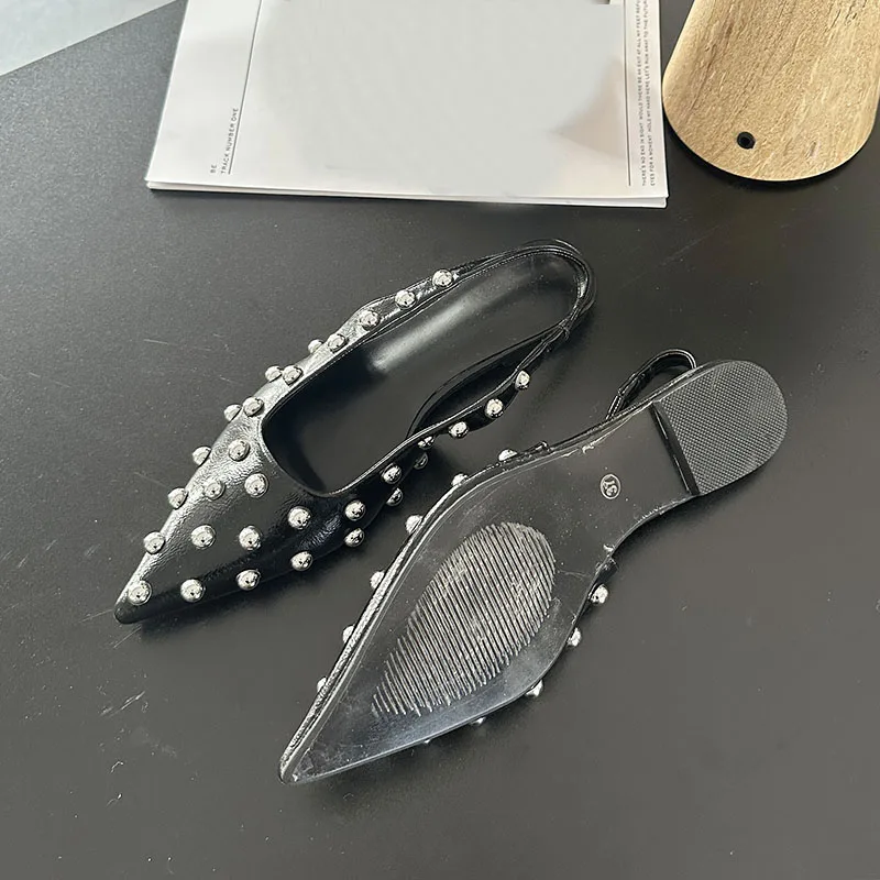 

2015 Новая мода с острым носком, женские сандалии на плоской подошве, туфли без шнуровки, женская неглубокая обувь, женские сандалии с заклепками, большой размер 43