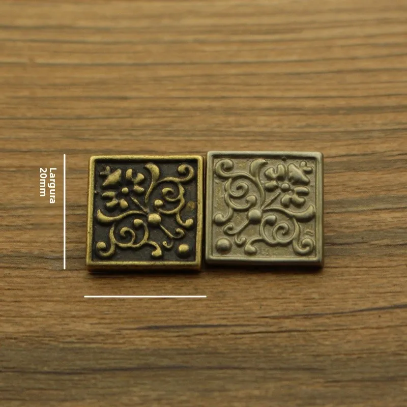 botoes-decorativos-de-tecido-em-latao-amarelo-bronze-artesanal-com-motivo-floral-quadrados-quatro-botoes-para-diy-roupas