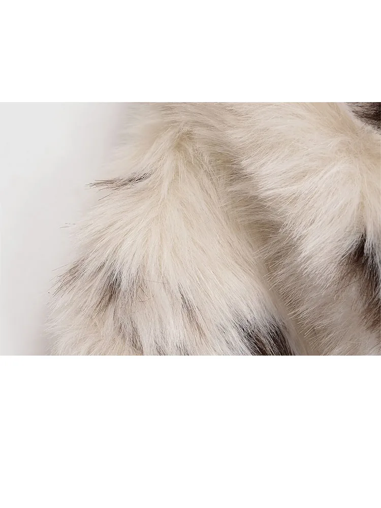 

HH Woman Winter Fashion Lapel Hidden Buckle Animal Print Faux Fur Effect Long Sleeves Short Coat Female Street Casual Jacket