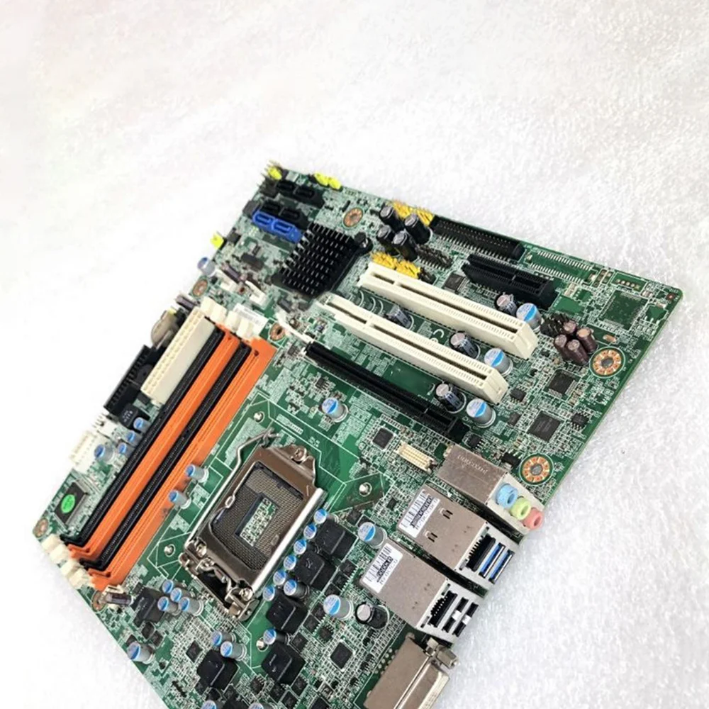 

Материнская плата промышленного компьютера 1155-контактная двухпортовая AIMB-581 REV.A1 AIMB-581QG2