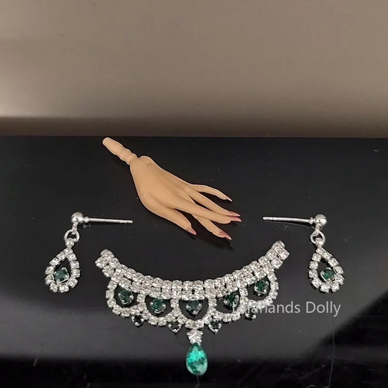 

1/6 Dollhouse Miniature Items Doll Accessory Decoration Mini Jewelry Necklace/Bracelet Model Accessories Holiday Gifts