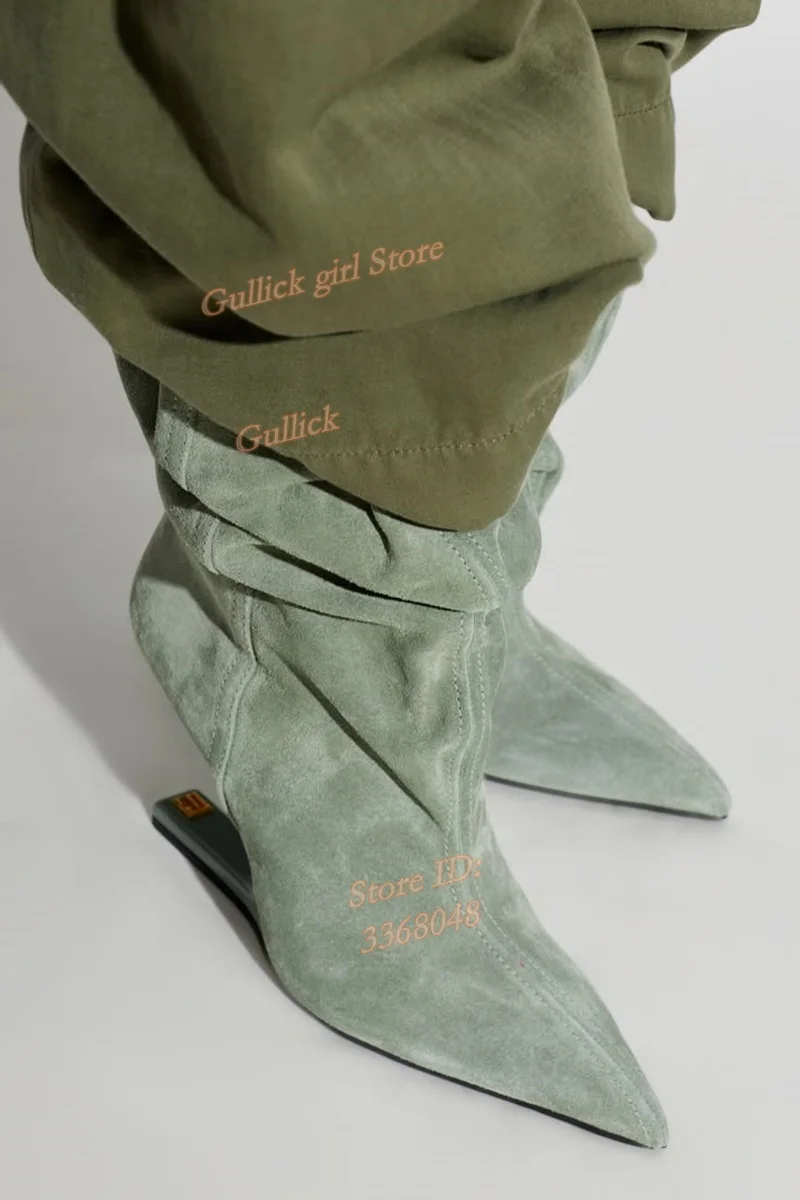 Armeegrüne Wildleder-Plissee-Stiefel, sexy spitzer Zeh, zum Anziehen, ausgefallener Stil, Runway 2026, Winter-Herbst Damen-Kleiderschuhe, handgefertigt