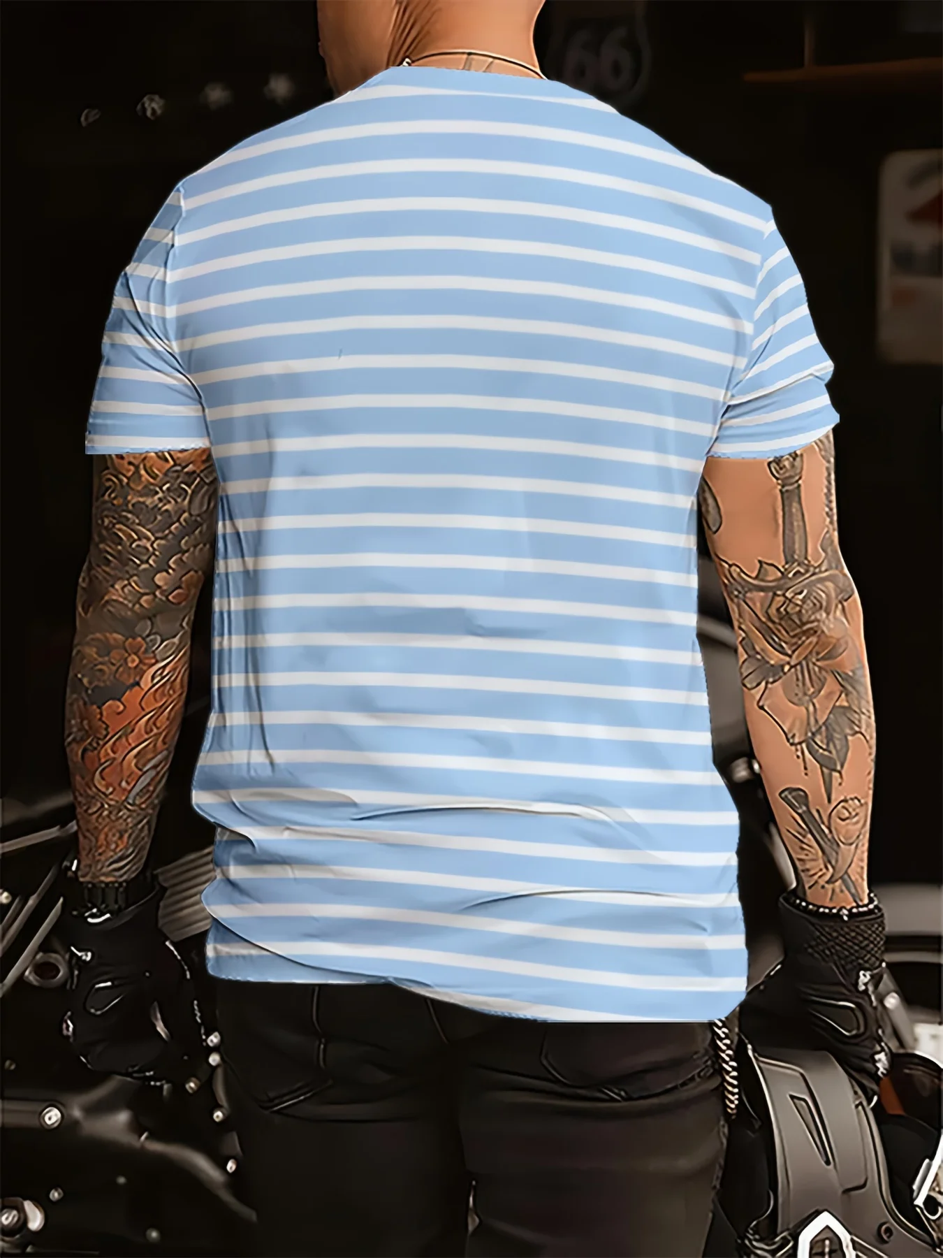 New men's short-sleeve T-shirt, loose-fitting and tailored with printed designs, versatile basic crew-neck top suitable for spri