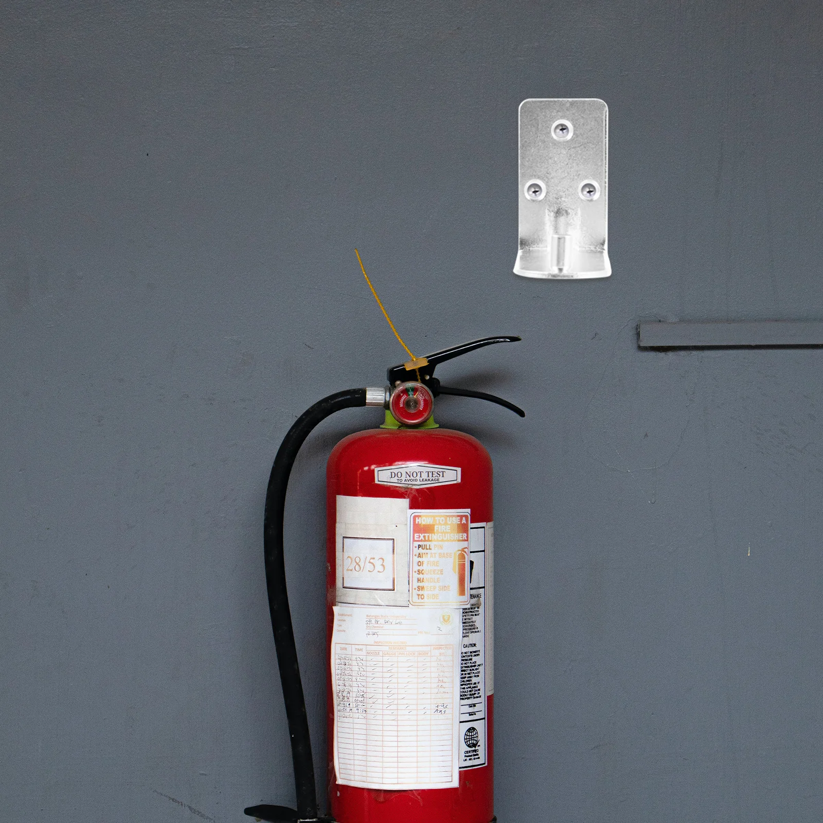 

L Shaped Extinguisher Hook Wall Mount Metal Bracket Holder Rust Resistant Easy Install Space Saving For Home Garage Fire