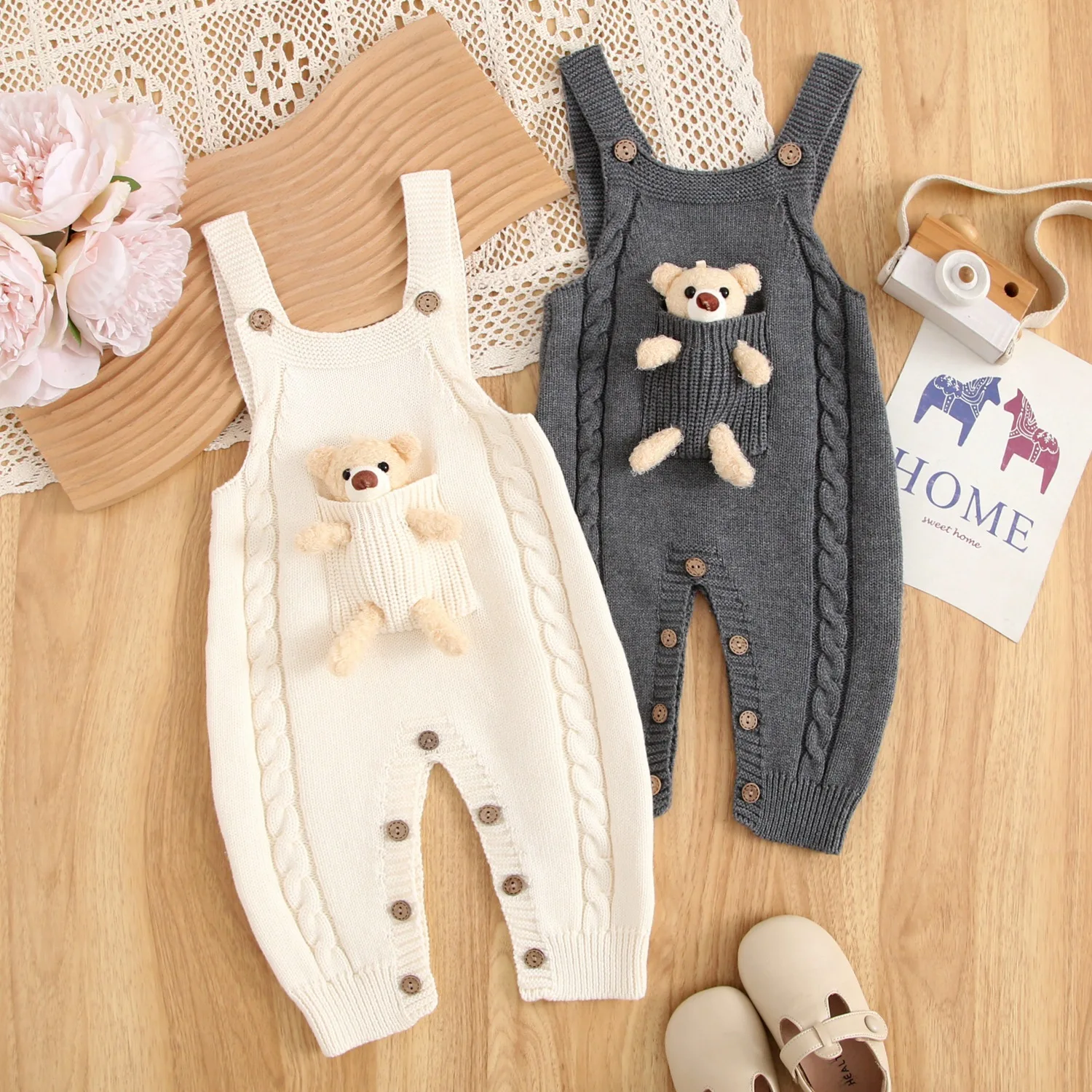 2026-春の新作ベビー服幼児男の子ロンパース漫画人形幼児女の子ニットオーバーオールノースリーブジャンプスーツ