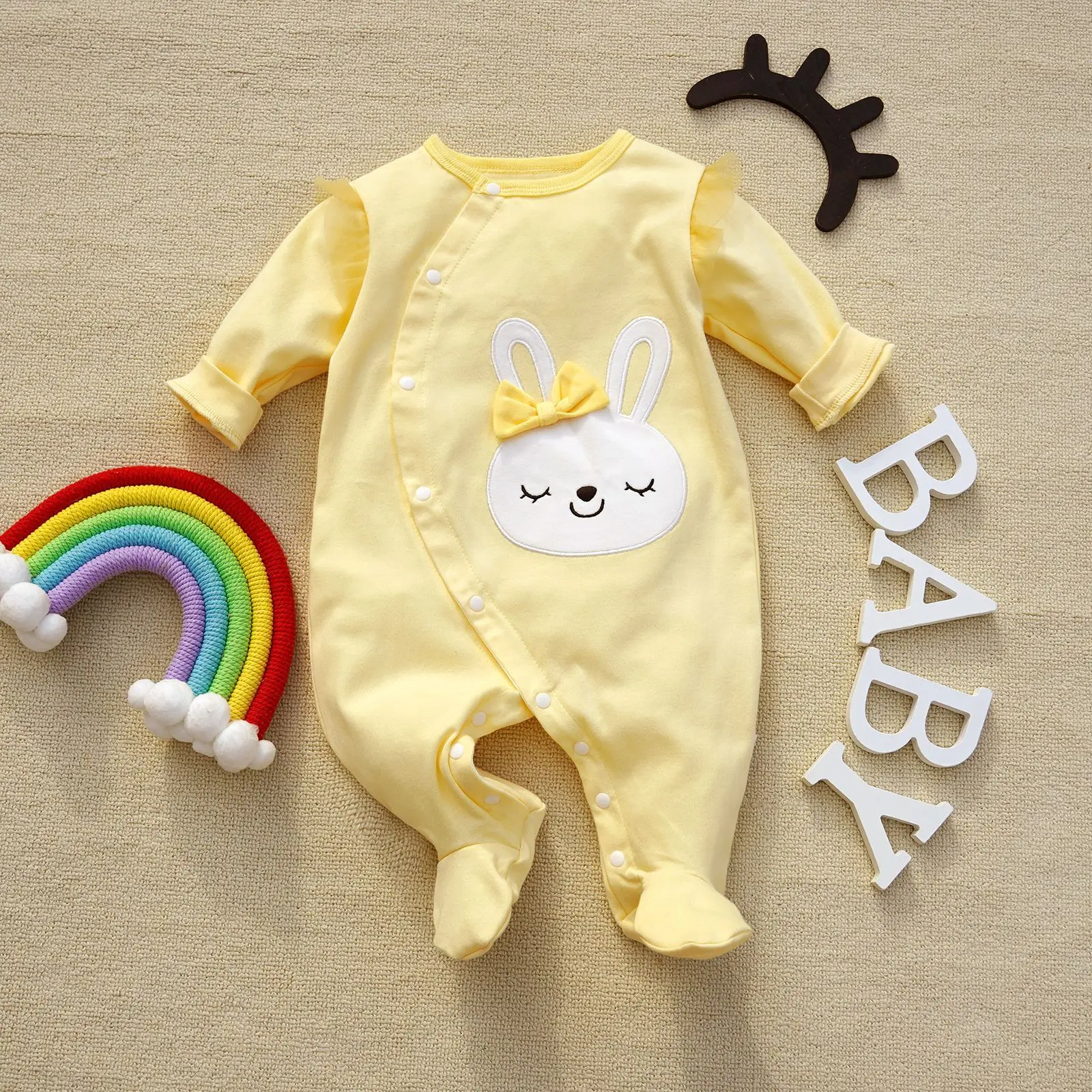 Baby Frühling Stram pler Baumwolle Langarm Baby Mädchen Footies drucken Cartoon Bär Säuglinge Unterwäsche 3-12 Monate