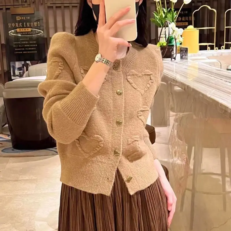 Knitted Cardigan Jacket Sweater Women's New Fashionable and Stylish Milk Series Outfit Design Top