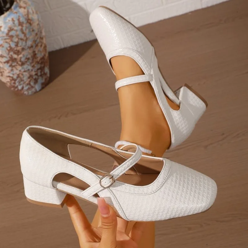 Extremely Comfortable French Shoes For Women Spring Summer Hollow Weave Square Toe Medium Chunky Heel Leather Beige Sandals