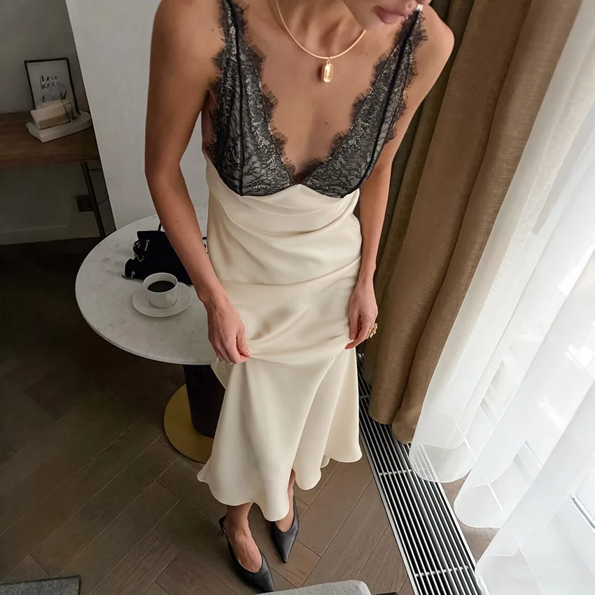 

2026 Summer New Sexy V-neck Bud Splicing Dress