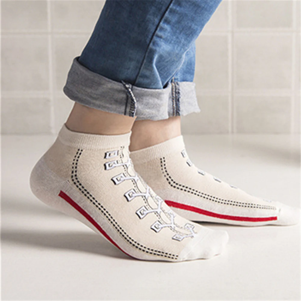 Nuove donne felici divertenti arte scarpe di tela calzini fantasia strisce moda uomo arte pantaloni a vita bassa coppie vintage caviglia corta Sokken