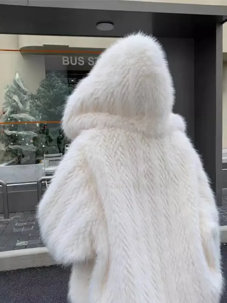 Cappotti di peluche per donna Moda Tinta unita Capispalla con cappuccio Cappotto di pelliccia allentato Fourrures Femmes Tenere al caldo Stile straniero Alla moda