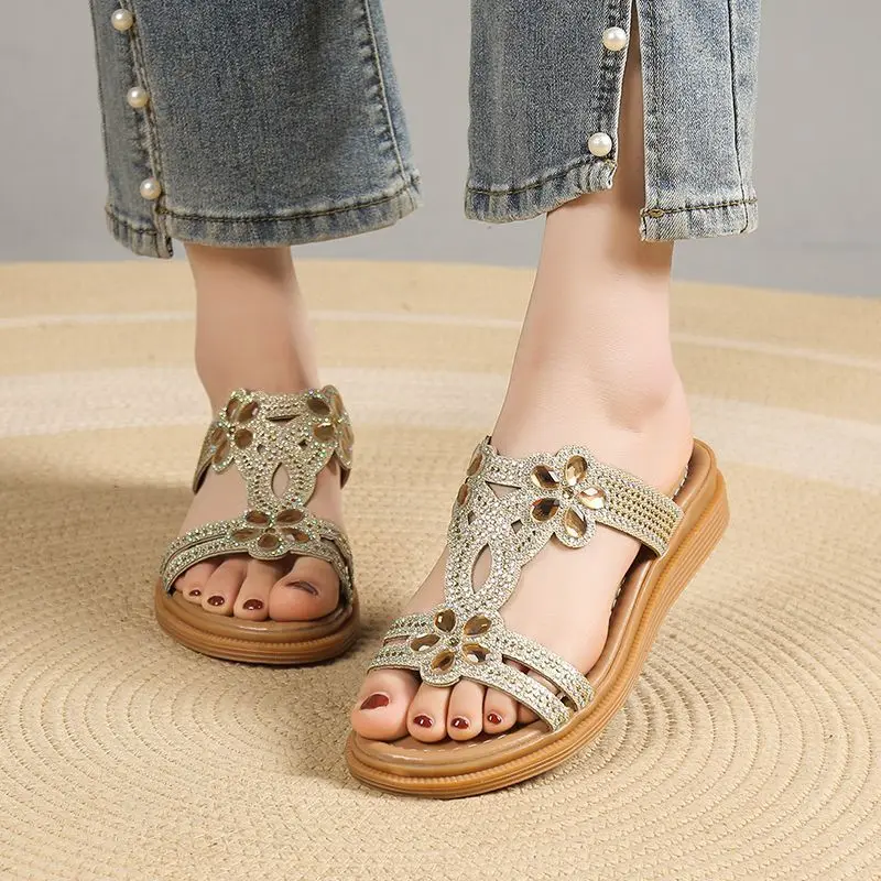 Shoes for Women Wedge Heel Slippers Rhenstone Junior Sandals Woman Outside Crystals Jewels Slides Original New Collection Casual