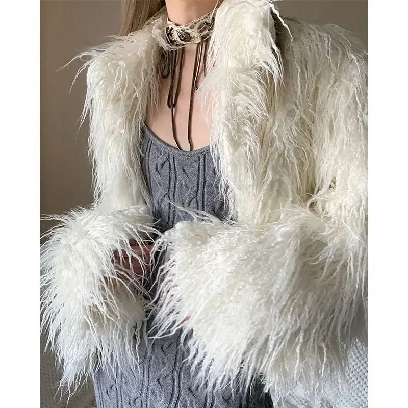 Chic Fluffy Fur Coat Women Autumn Winter Long Fur Plush Streetwear Chic Cropped Faux Fur Jacket Luxury Korean Jackets Warm Tops