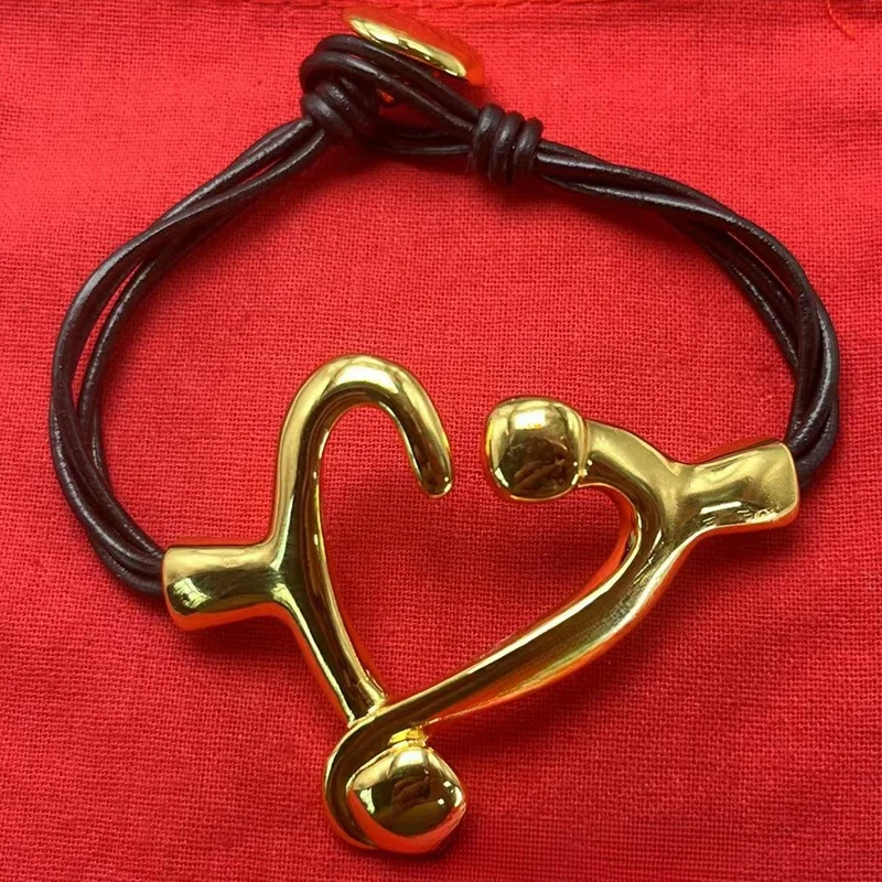 2023 UNO New Spain Bestselling Fashion High Quality Leather Cord Heart shaped Bracelet Women's Romantic Jewelry Gift Bag