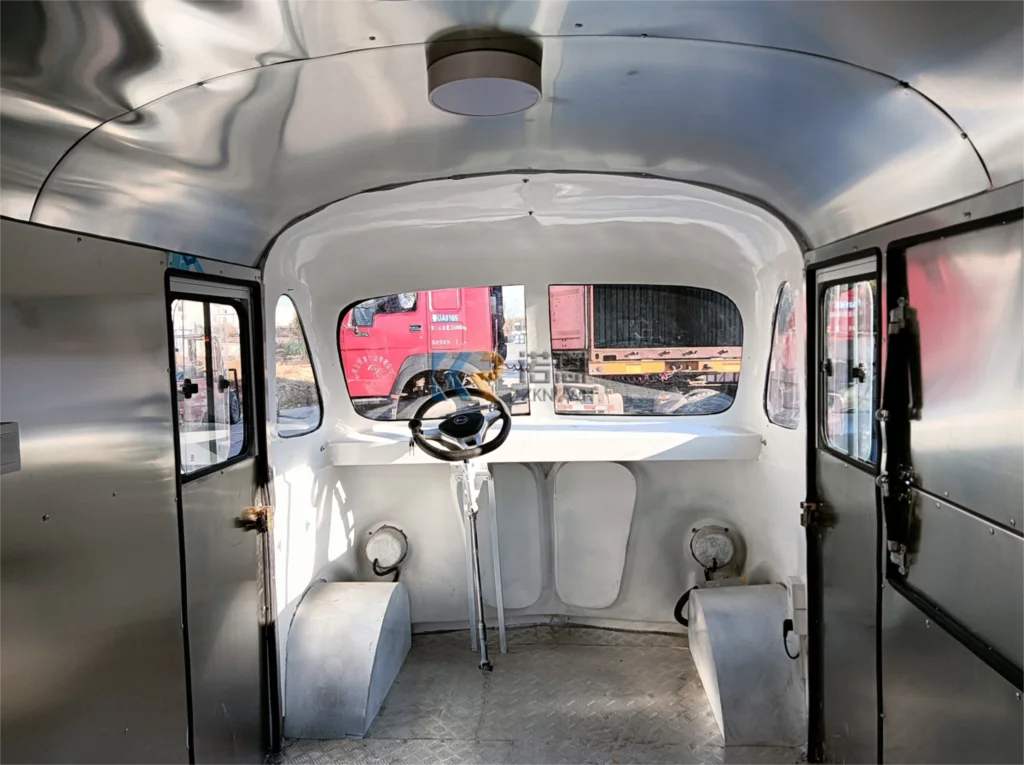 Mobiele voedselkar Outdoor Street elektrische voedselwagen te koop Europa Aangepaste cateringverkoopwagen